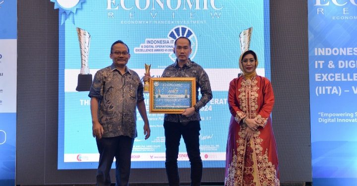 Lakukan Inovasi Digital Berkelanjutan, WOM Finance Raih Gold Award IITA VI 2024