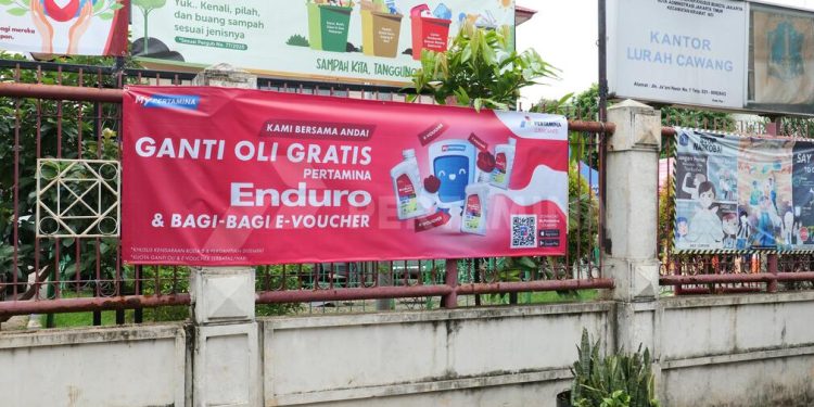 Motor Terendam Banjir, Pertamina Ganti Oli Gratis 878 Motor & 1000 Voucher BBM
