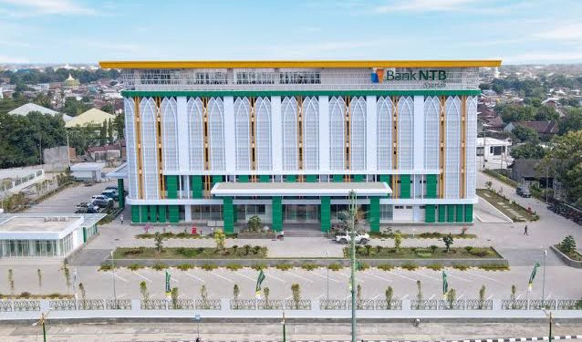 NTB Syariah Cemerlang dengan Torehan Gold Award – Indonesia Corporate Secretary & Corporate Communication Award 2025