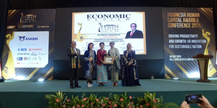 Kepemimpinan Apik, Achmad Ardianto Torehkan Indonesia Distinguished HC Leader 2025