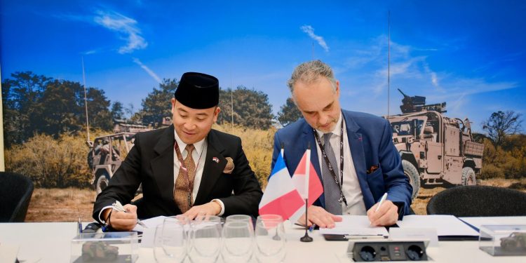 Perkuat Pertahanan, Indonesia & Prancis Kerja Sama Produksi Kendaraan Taktis