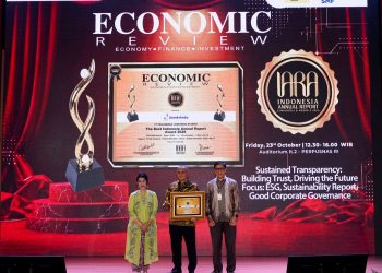 Kinerja Ciamik Jamkrindo Syariah Dihadiahi Platinum Award The Best Annual Report