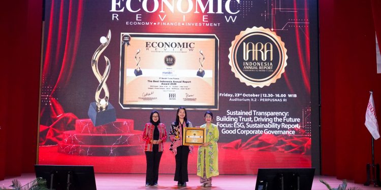 Komitmen Jaga Kepercayaan Pelanggan, MTF Diganjar Gold Award IARA 2026